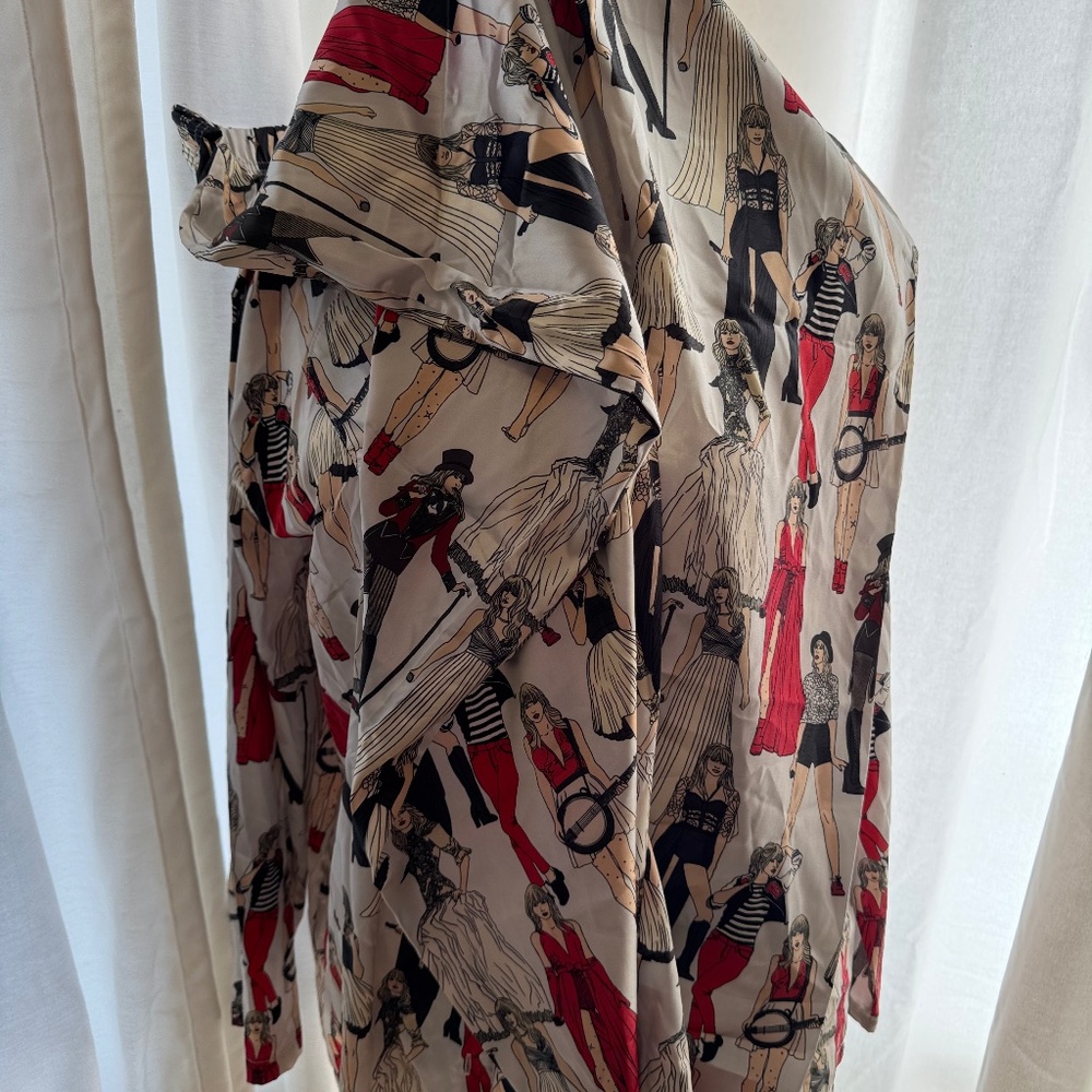 Red Taylor's Version Matching Pajama Set - image 4